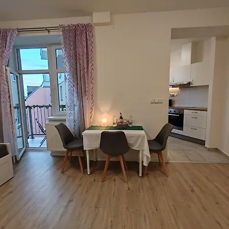 Star C55# By Starbnb Eu דירה ברנו